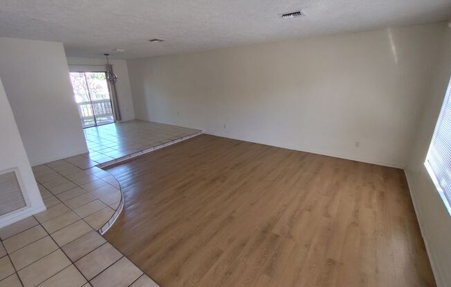 2 beds, 1 bath, $1,400