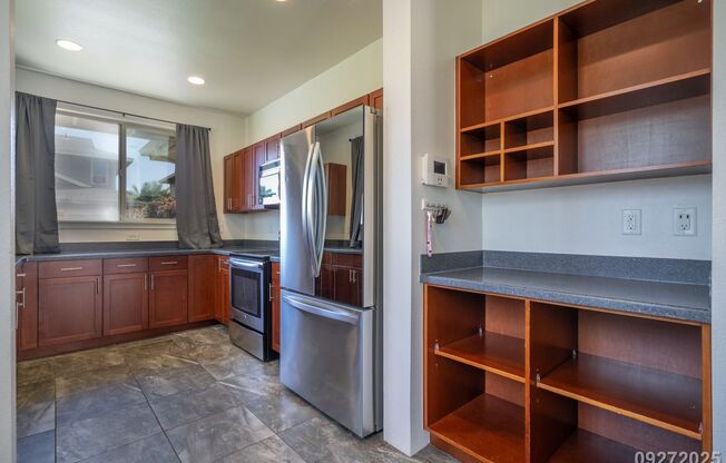 4 beds, 3 baths, $4,300