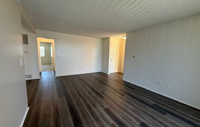 2 beds, 1 bath, 910 sqft, $2,525, Unit Q013