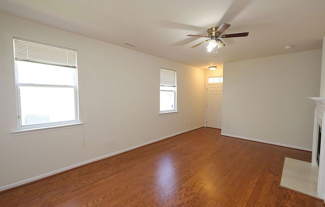 Spacious Home in Superb Cary Location *Amberly Community*