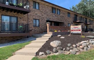 10001 W Appleton Ave 9914-10004 W Appleton Ave