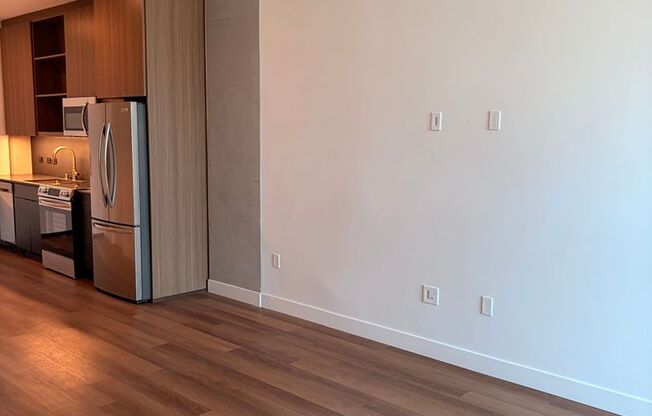 Studio, 1 bath, 440 sqft, $2,780, Unit 907