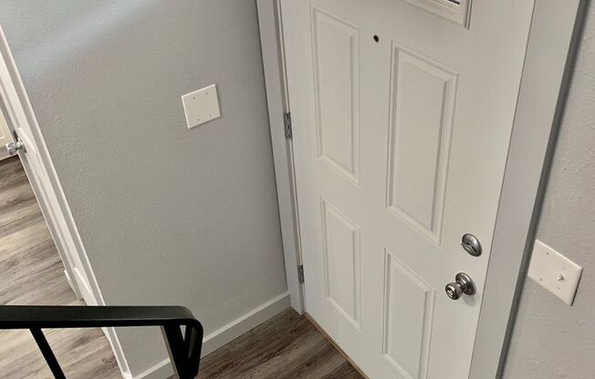2 beds, 1.5 baths, 800 sqft, $1,499, Unit 1671B