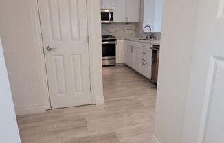 1 bed, 1 bath, $3,000, Unit # 706