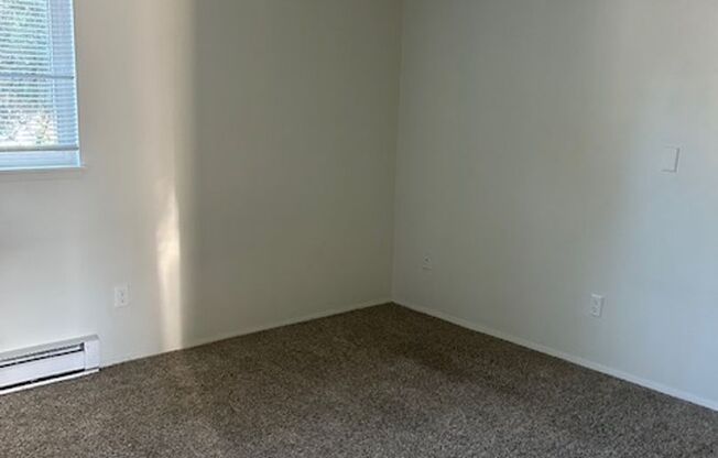 2 beds, 1 bath, 740 sqft, $1,550, Unit 335-133