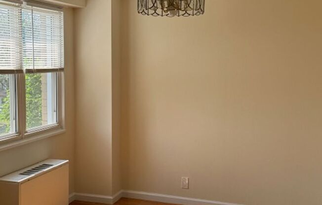 2 beds, 2 baths, 1,080 sqft, $2,325, Unit 5U