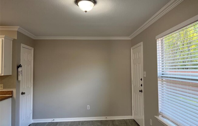 4832 MEXICO CT