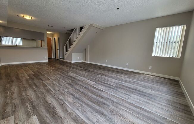 1046 Grover Ave