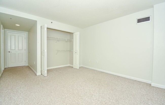 2 beds, 2 baths, 1,049 sqft, $4,300, Unit 824