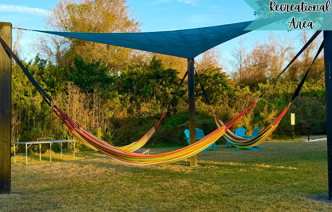 2 beds, 1 bath, 884 sqft, $1,420, Unit J113