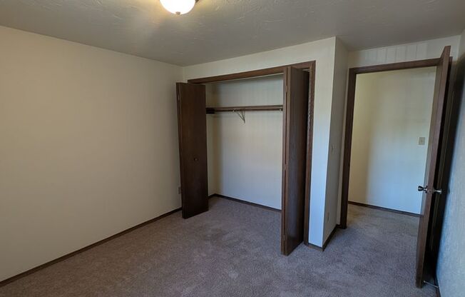 2 beds, 2 baths, 1,029 sqft, $1,215, Unit 2970-083