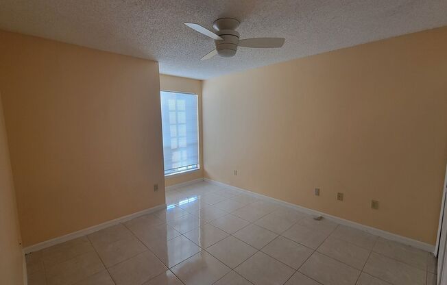 2 beds, 2 baths, $1,675, Unit Unit 102