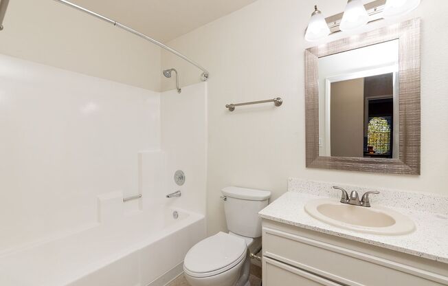 2 beds, 1.5 baths, 700 sqft, $2,295, Unit 28