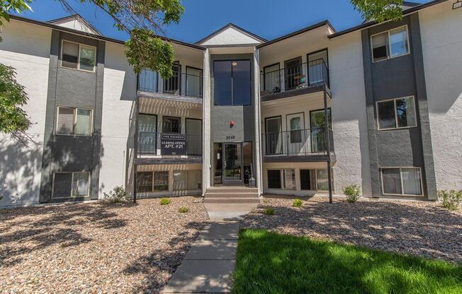 Apartments in Colorado Springs for Rent | The Monroe | Home