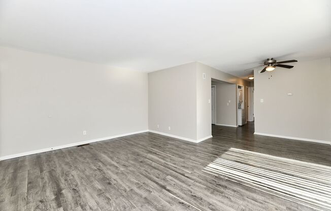 2 beds, 2 baths, 876 sqft, $1,449, Unit 220-03