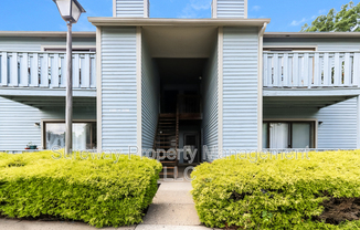 1107 WOODHOLLOW DR