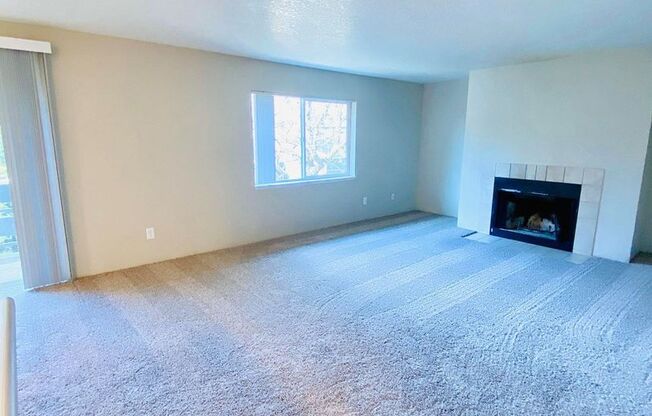 2 beds, 2 baths, 1,070 sqft, $1,625, Unit 16-201