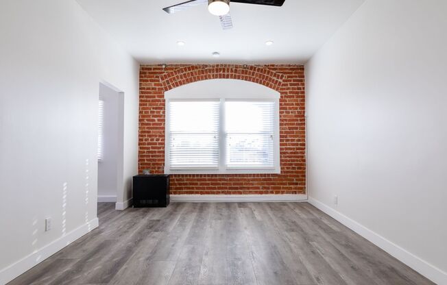 Studio, 1 bath, 450 sqft, $1,395