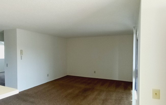 1024 Grand Ave.