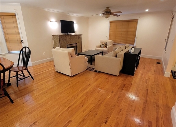 9 ELMORE ST