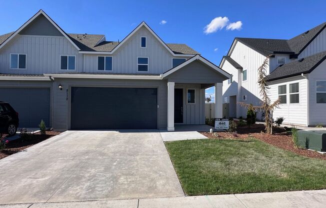 Beautiful BRAND NEW CONSTRUCTION home in Eagle available now! Be the first to call this home!