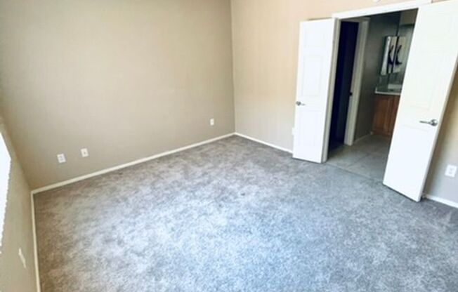3 beds, 2 baths, $1,895