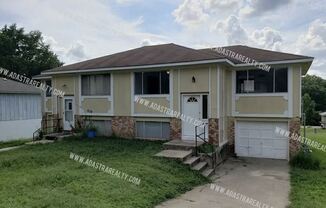3238 N 84th Terrace