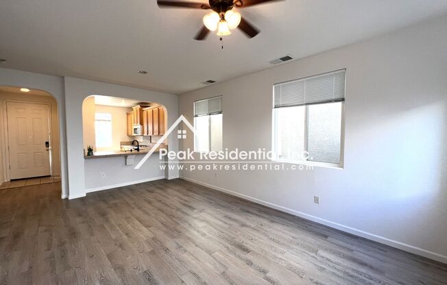 A Wonderful 3bd/2.5ba Natomas Home with Garage!