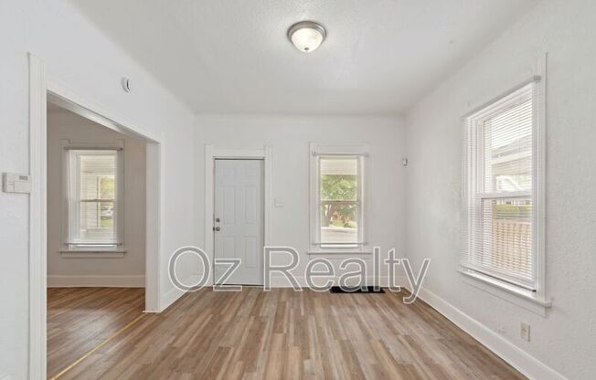 25 E PEARL ST