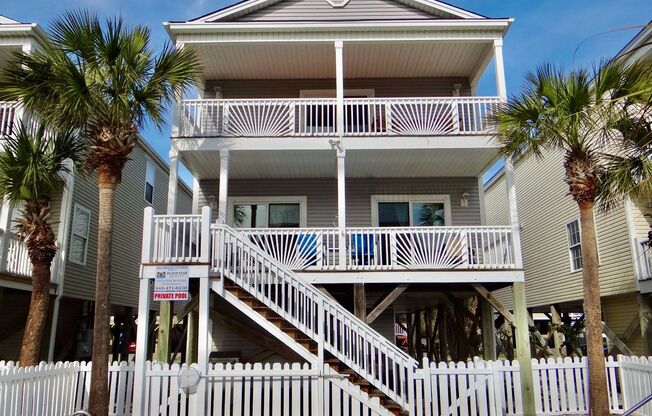 5 beds, 3 baths, 2,000 sqft, $2,850, Unit 2nd Row Home w/Private Pool and Ocean Views