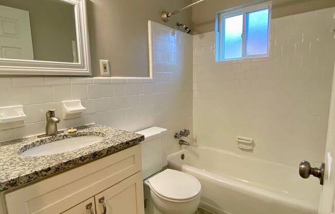 2 beds, 1 bath, 850 sqft, $1,470, Unit 497-D13