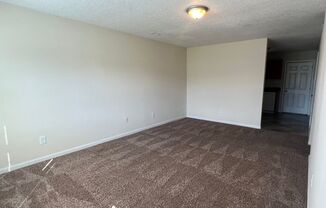 2 beds, 1 bath, $895