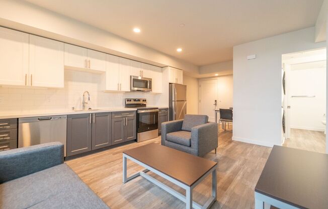 3 beds, 2 baths, 1,360 sqft, $999, Unit 702 Room 2 Bed A