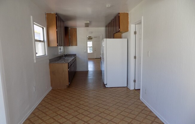 3 beds, 1 bath, $2,900