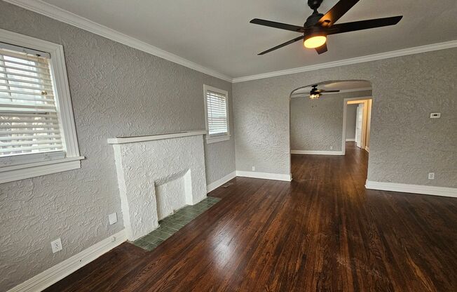 1 bed, 1 bath, 900 sqft, $1,200, Unit 1412-1