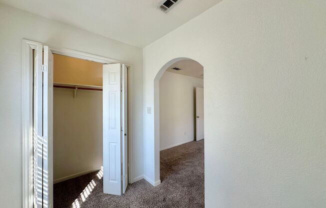 2 beds, 1 bath, 972 sqft, $1,050, Unit 3509 Westwood, Apt B