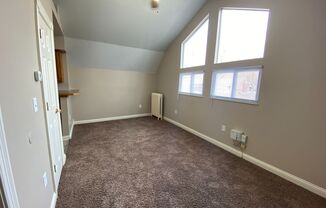 1 bed, 1 bath, 401 sqft, $610, Unit Apt 4