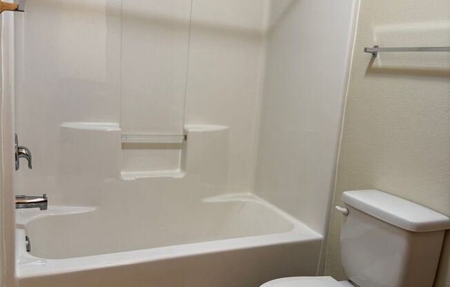 2 beds, 2 baths, 894 sqft, $1,245, Unit 621-308