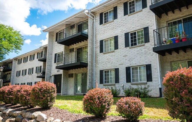Rivers Edge Apartments