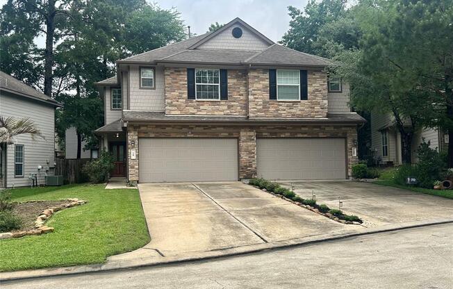 18 WHITEKIRK PL