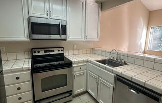 2 bed 2 bath Condo, ready for move in