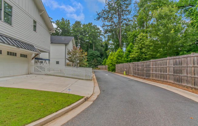 1840 CMNS CIR
