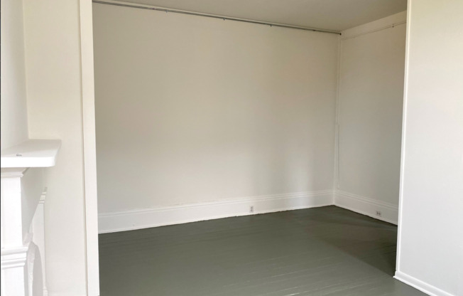 Studio, 1 bath, 544 sqft, $1,015, Unit 3R