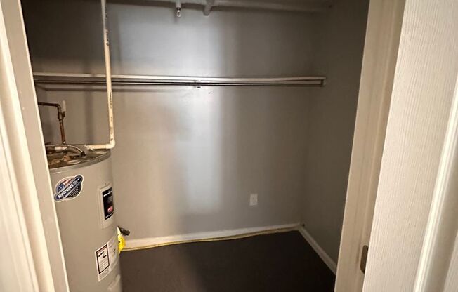 1 bed, 1 bath, $1,200, Unit 1D