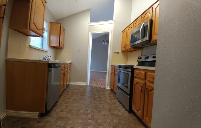 2 beds, 2 baths, $2,000