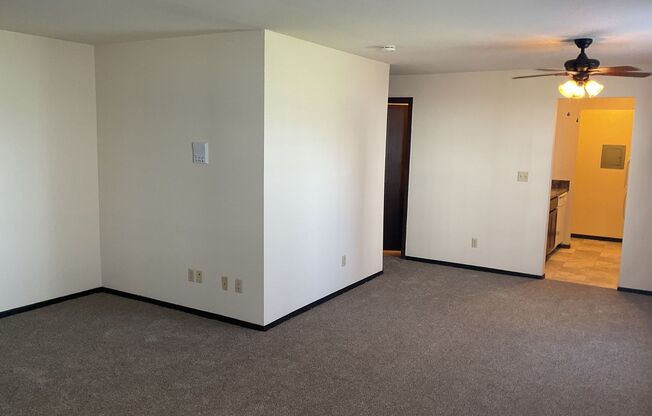 Studio, 1 bath, 551 sqft, $934, Unit F202