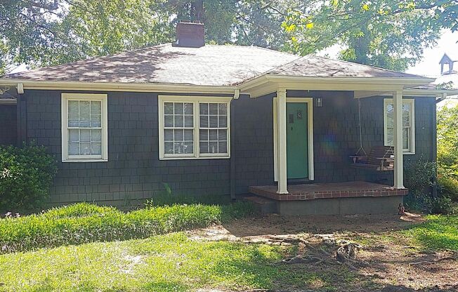 Cute 3 BR, One Bath Home in Vestavia Available Now