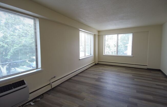 2 beds, 1.5 baths, 850 sqft, $1,650, Unit 308