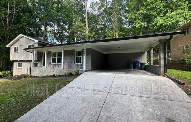 3240 PYRITE CIR SW