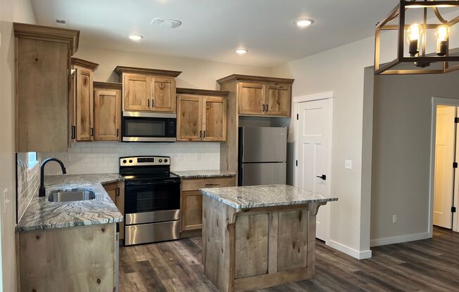 $200 Off Rent For the First 3 Months!! Newly Constructed 3 Bedroom Townhome On The West Side Of Idaho Falls!!!